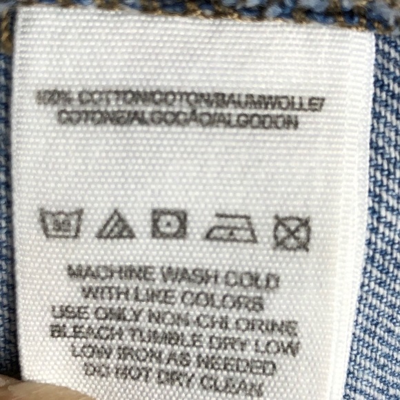 FREE people button fly, raw hem distressed shorts - Picture 6 of 10